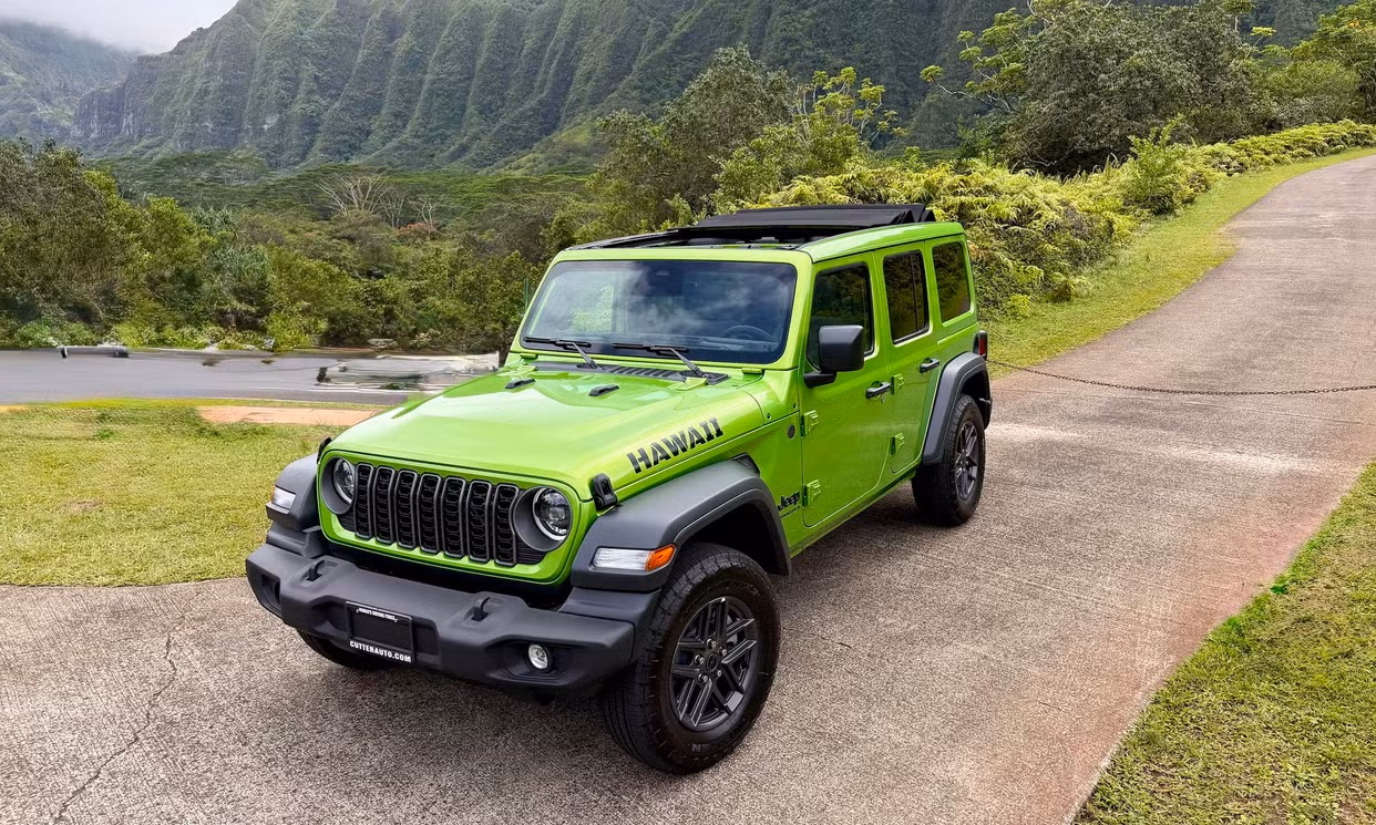 Green SkyTouch power-top Jeep